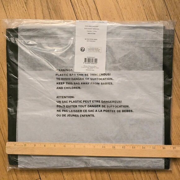 Dior Black Mesh Tote Bag + Free Beauty Sample - Picture 6 of 6